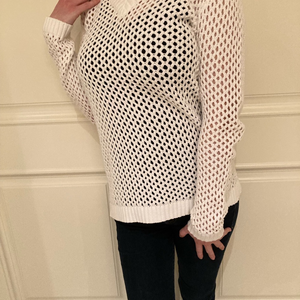 Long sleeve white sweater!